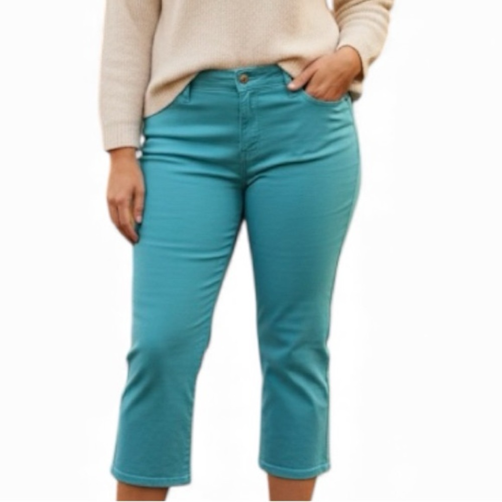 Signature by Levi Strauss & Co Turquoise Stretch Capri Jeans Women’s Size 18 - Picture 2 of 11